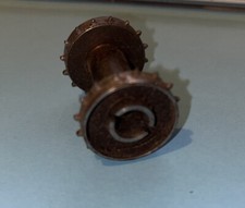 DEBITEUR DE CROIX DE MALTE