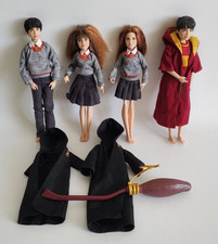 Harry Potter Mattel x4 Figurines Articulées 25 cm Tenues Gryffondor Balai Inclus