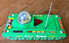 Char à friction en tôle lithographiée "Fire Tank" L : 21 cm  Sonore ! TBE Jouet