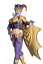 ★ STATUE BATGIRL - DC COMICS