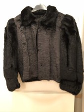 Vends Tres Belle Petite Veste En Fausse Fourrure Manches Ballon