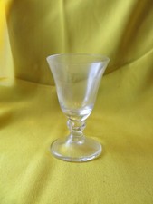 ancien petit verre en cristal