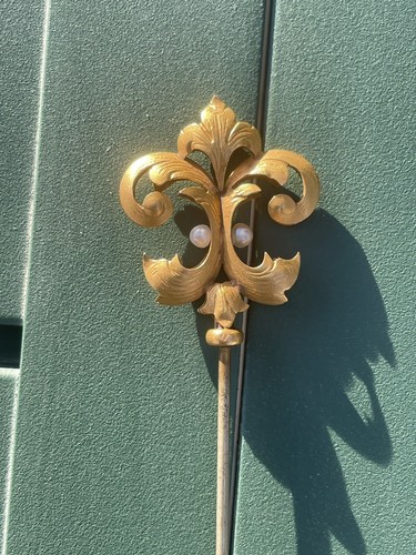 18k gold fleur lys hat - gold, de