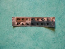 Paire autocollants carter Peugeot 103 noirs et chromés