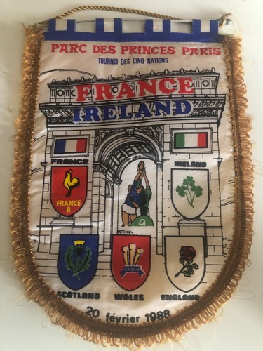 Ancien grand fanion rugby - ancien,