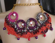 COLLIER ART  CROCHET DE MULTI-COULEURS PERLES FILETÉES ET CHAÎNE...