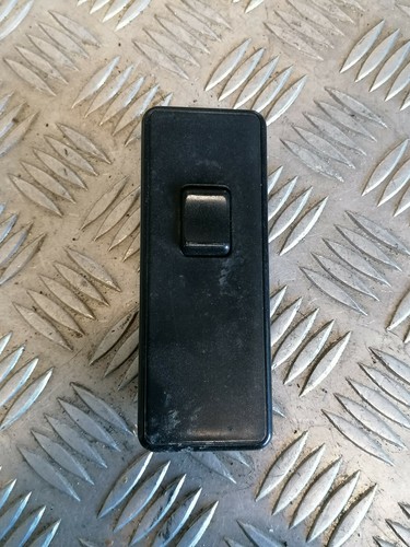 Commande bouton lève vitre - lève,