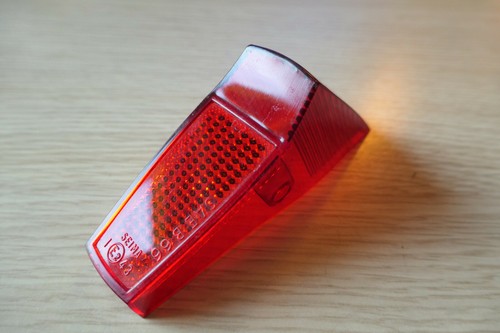 Cabochon feu arriere seima - feu,