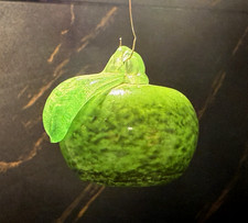 PENDENTIF POMME EN VERRE DE MURANO, VERT, H 45 mm, FAIT MAIN, POUR LUSTRES