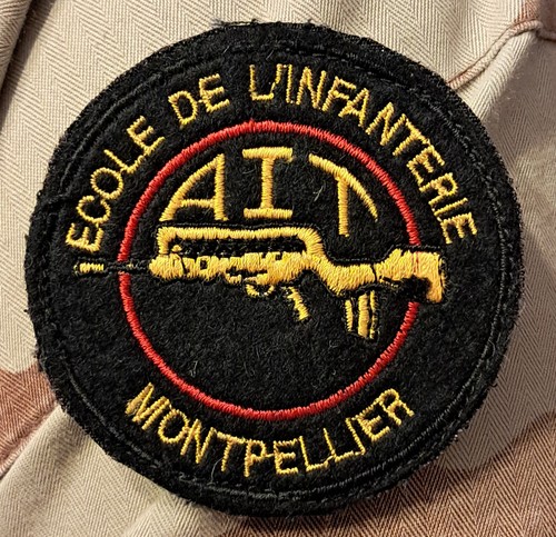 écusson militaire