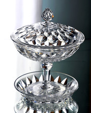 BACCARAT — modèle « Juvisy ». | Drageoir en cristal taillé [ cut crystal bowl ].