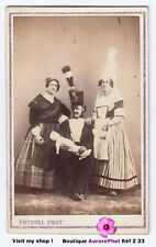 FEMMES COSTUMÉES & MILITAIRE