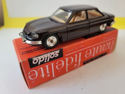 Solido143 panhard - dinky)143,