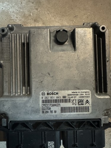 Calculateur moteur peugeot - calculateur,