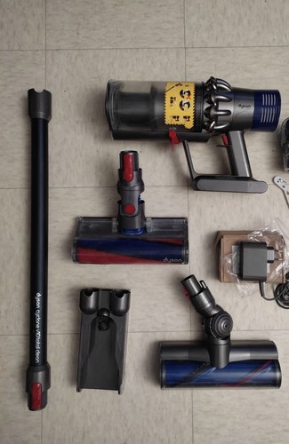 Aspirateur balai dyson v10 - balai,