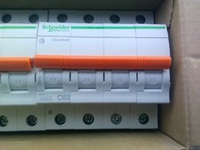 1 x disjoncteur de tète 63