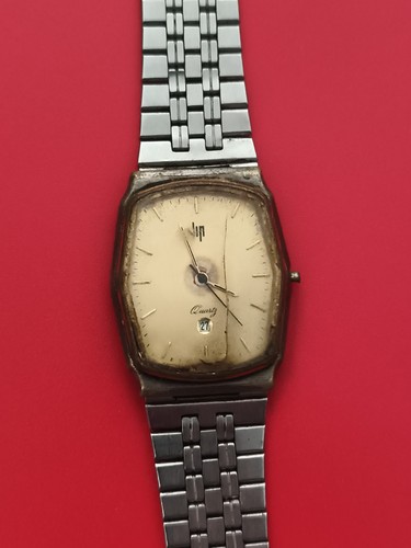 Montre ancienne lip quartz - ancienne,