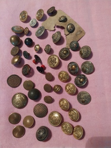 Boutons anciens militaire