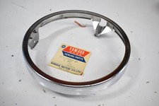 Cerclage anneau  de phare YAMAHA  XS 400 ref: 1U4-84394-40