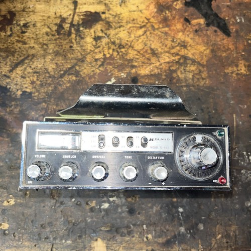 Midland vehicle radio - vehicle, cb