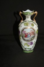 Vase ancien en porcelaine de