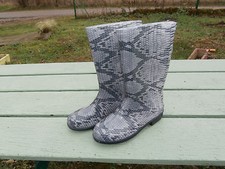 Bottes Pluie Jolies Couleurs Femme Ado pointure 37 NEUVES..Coupe moderne