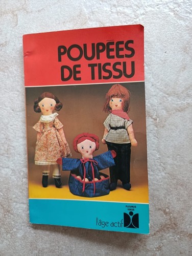 Poupée ancien livre poupées - ancien,