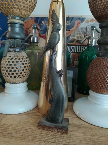 Corne sculptée représentant