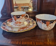 Royal Crown Derby 2712 Service