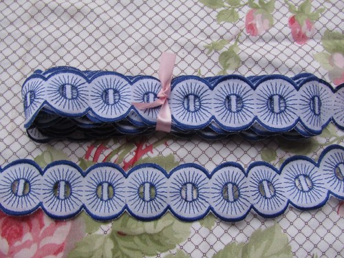 400 dentelle ancienne - 400, de