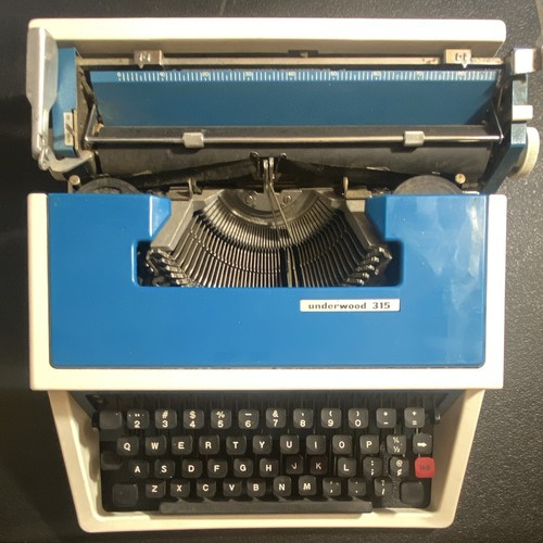 Underwood 315 series - 315, blue