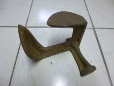 Outil ancien de métier  PIED