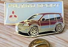   pin's lapel pins vintage MITSUBISHI PAJERO 4X4 doré TTBE