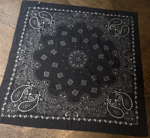 Grand bandana noir 100 laine - grand, 100%