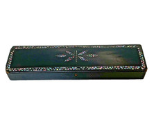 PLUMIER EN CARTON BOUILLI