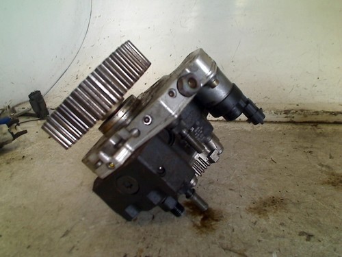 Pompe carburant gasoil diesel - pompe,