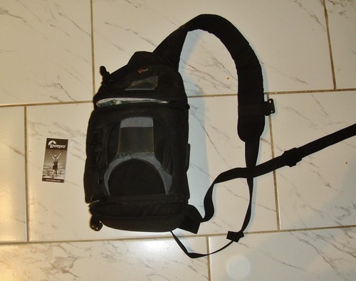 Lowepro black gray slingshot - lowepro,