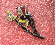 T21 Pins Militaire Garde Républicaine Cavalerie Casque Épée Gendarmerie Badge