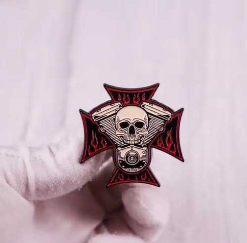 Pin broche badge tete - badge, de