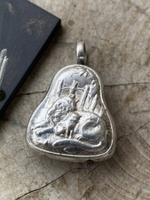 Hochet Ancien En Argent A Décor De Chats