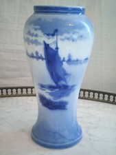 SUPERBE VASE EN FAIENCE DECOR BATEAU GOUT DE ROYAL COPENHAGUE 