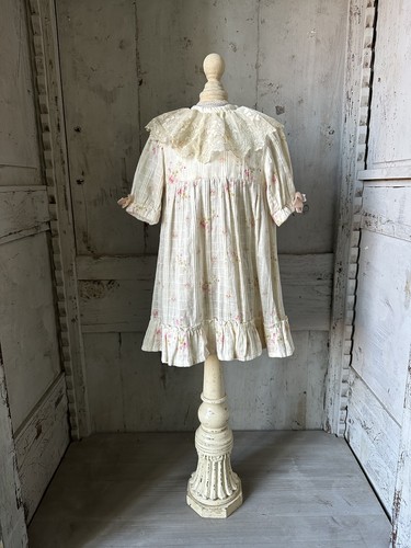 Robe ancienne poupée - ancienne,