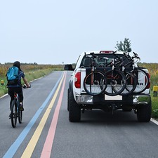 VEVOR Coussin de Protection de Hayon Porte-Vélos 135x83 cm Capacité 5 Vélos