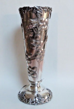 grand vase en métal argenté