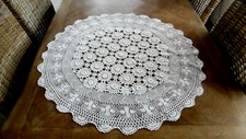 nappe à thé en dentelle au crochet fait main en France Vintage