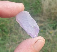 Quartz lavande brut du Brésil