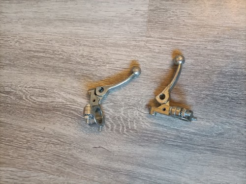 Leviers decompresseur - leviers, et