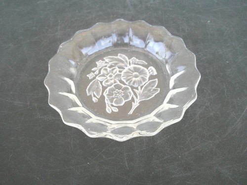 Soucoupe art deco - verre, presse