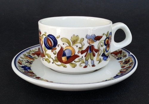Très jolie tasse - très, +