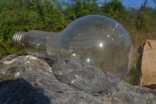 Ancienne lampe - , à